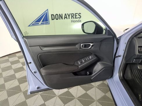 Used 2024 Honda Civic Sport image 10