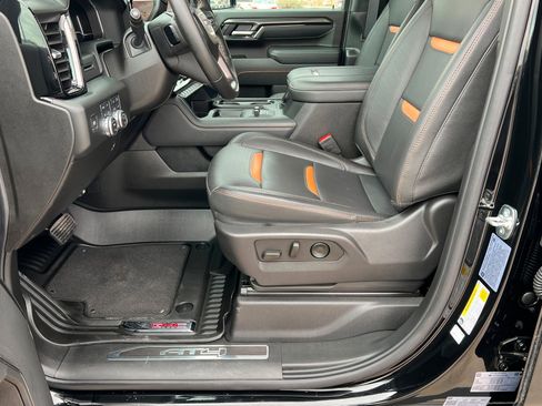 Certified 2025 GMC Sierra 3500 AT4 image 18