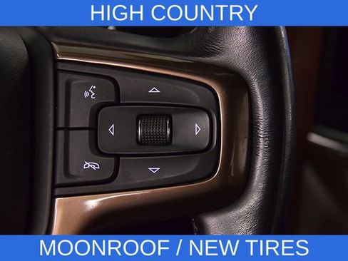Used 2022 Chevrolet Silverado 3500 High Country w/ Safety Package II AWD/4WD image 26