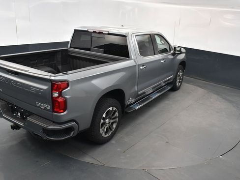 Used 2023 Chevrolet Silverado 1500 High Country AWD/4WD image 32