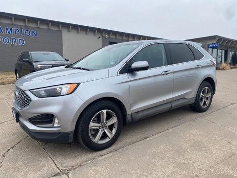 Used 2023 Ford Edge SEL w/ Convenience Package image 2
