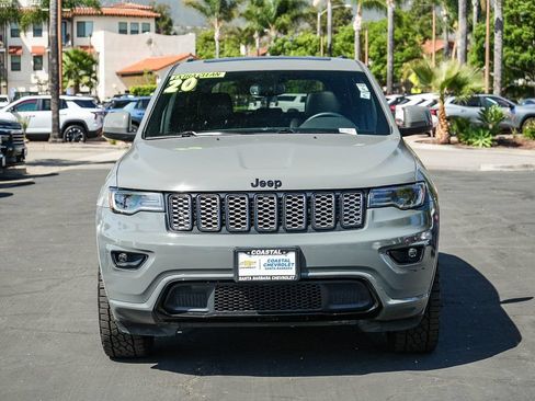 Used 2020 Jeep Grand Cherokee Altitude AWD/4WD image 2