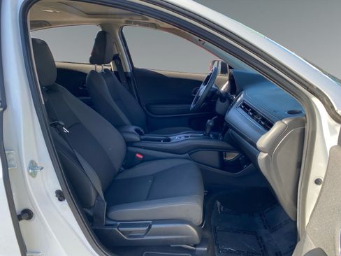 Used 2022 Honda HR-V EX image 15