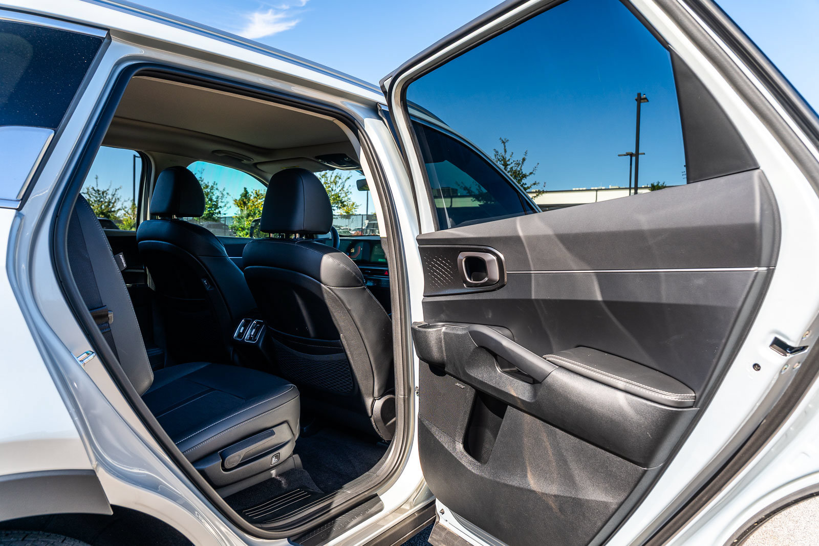 Used 2026 Kia Sorento EX w/ EX Premium Package FWD image 13
