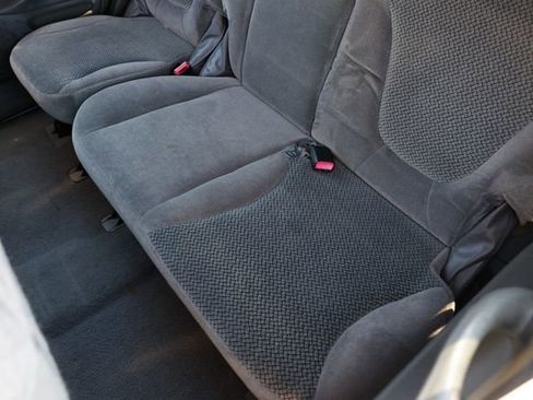 Used 2002 Ford Expedition XLT image 13