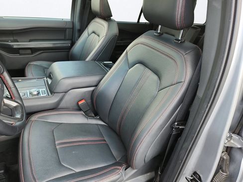 Used 2023 Ford Expedition Limited AWD/4WD image 12