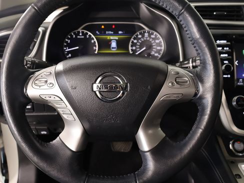 Used 2018 Nissan Murano SL w/ Moonroof Package FWD image 3