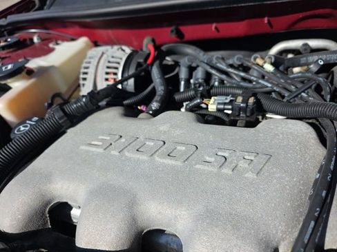 Used 2005 Buick Century Custom FWD image 33