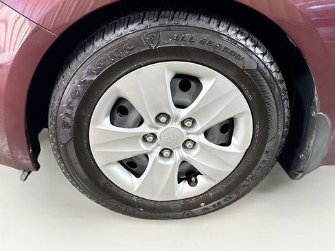 Used 2017 Kia Forte LX w/ LX Popular Package image 37