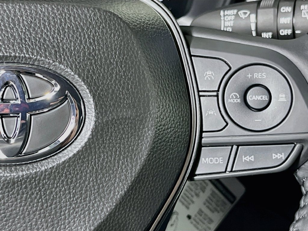 New 2026 Toyota Corolla Cross LE w/ Moonroof Package FWD image 17