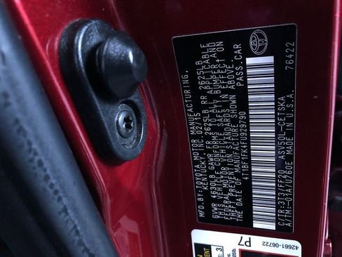 Used 2015 Toyota Camry SE image 31