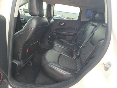 Used 2021 Jeep Compass Trailhawk AWD/4WD image 7