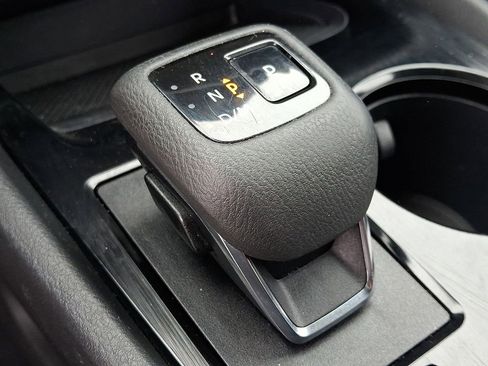 Used 2023 Nissan Rogue S AWD/4WD image 14