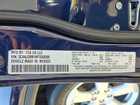 Certified 2021 Jeep Compass Latitude image 29