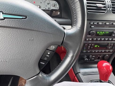 Used 2002 Ford Thunderbird Base image 24