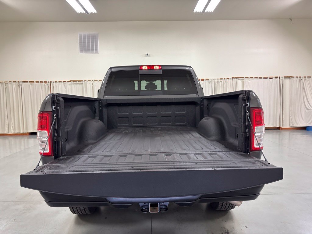 Used 2024 RAM 2500 Tradesman AWD/4WD image 9