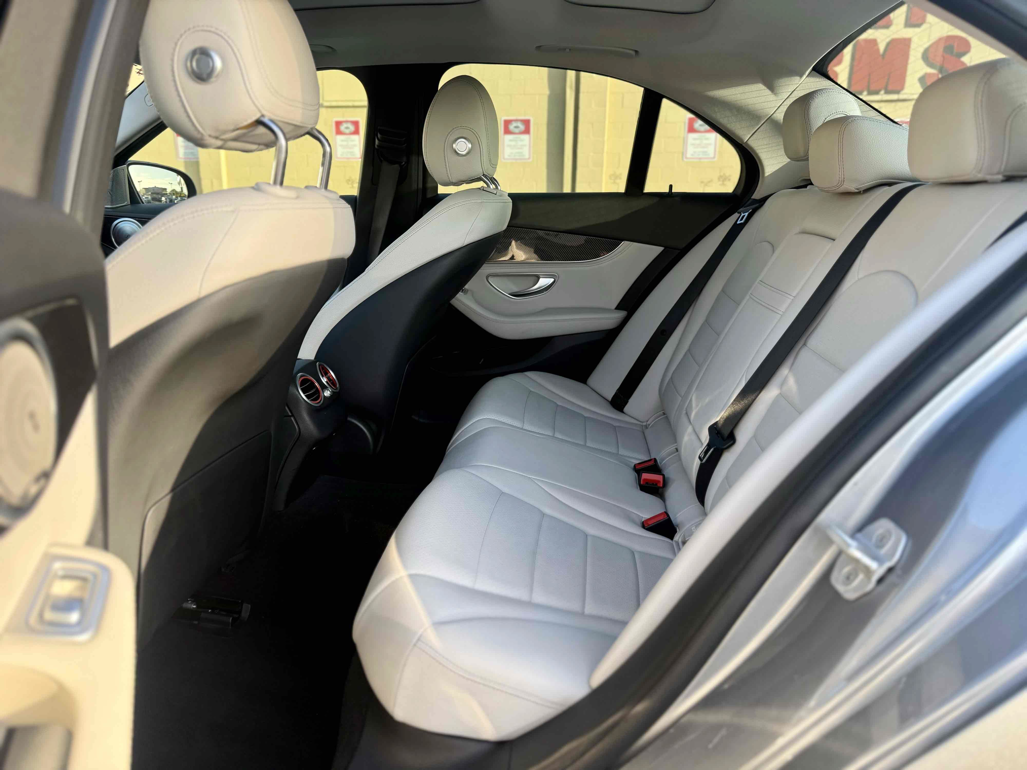 Used 2015 Mercedes-Benz C 300 Sedan image 17