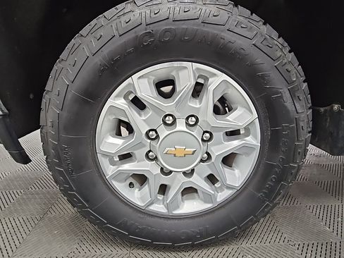 Used 2021 Chevrolet Silverado 2500 LT w/ Fleet Comfort Package image 37