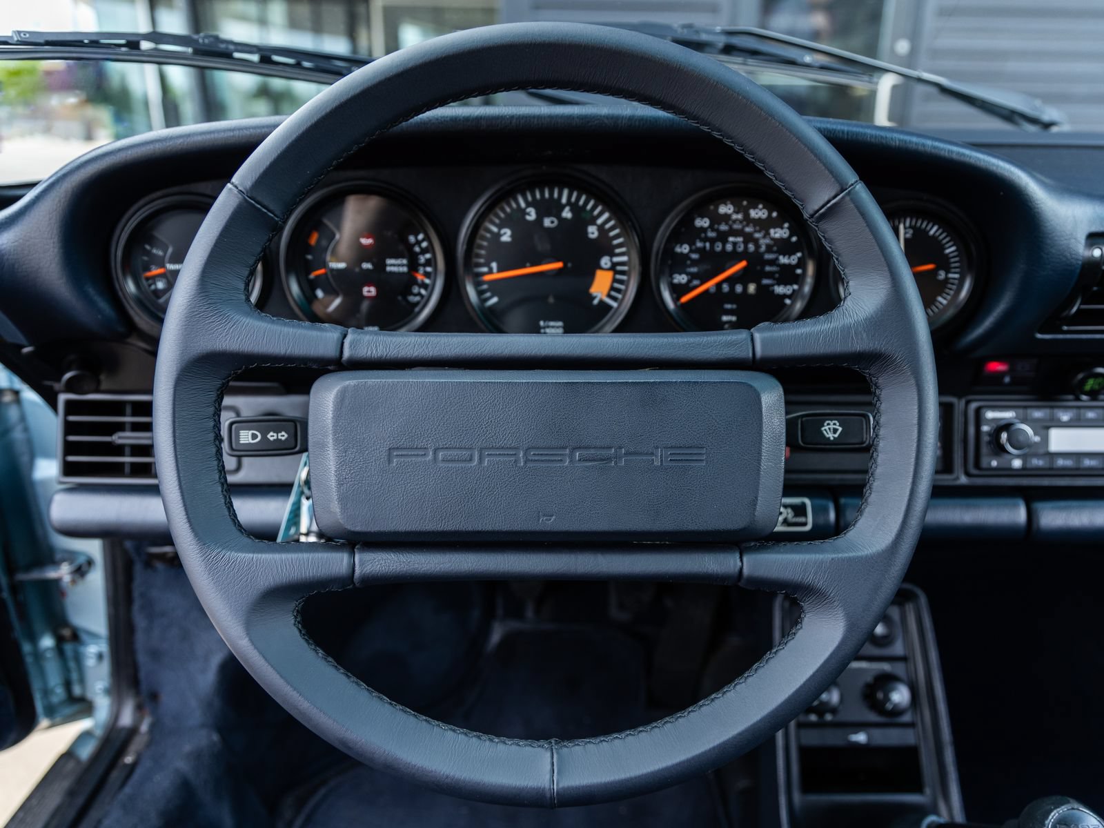 Used 1988 Porsche 911 Carrera RWD image 38