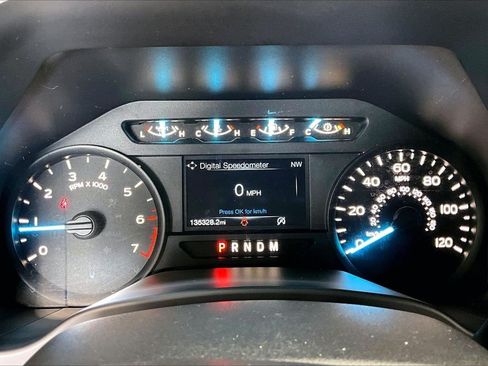 Used 2018 Ford F150 XL w/ Equipment Group 101A Mid RWD image 18