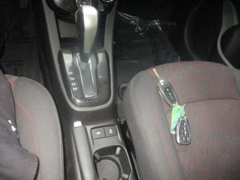 Used 2018 Chevrolet Sonic LT w/ Convenience Package image 33