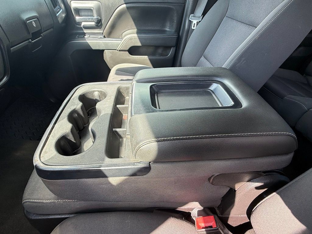 Used 2018 Chevrolet Silverado 1500 LT w/ LT Eassist Package RWD image 14
