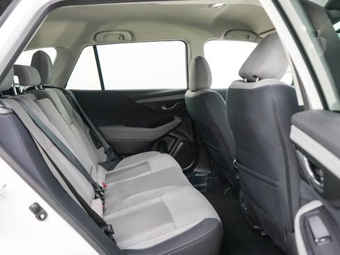 Used 2025 Subaru Outback Premium AWD/4WD image 12