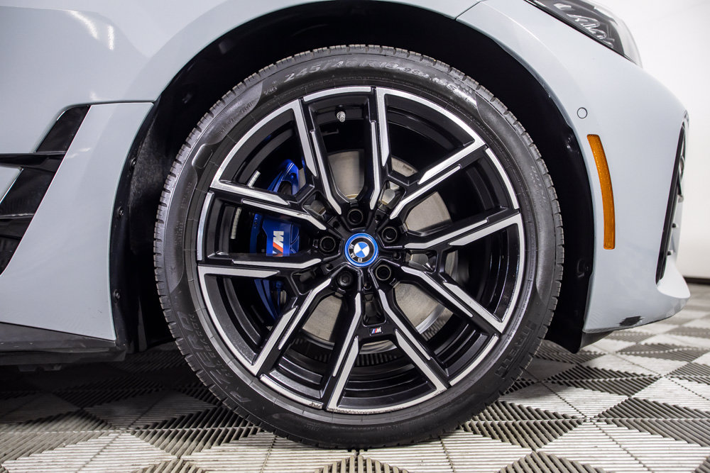 Used 2024 BMW i4 eDrive35 w/ M Sport Package RWD image 39