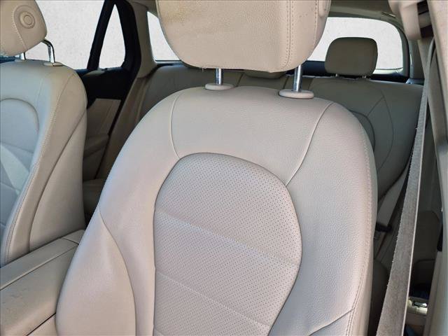 Used 2019 Mercedes-Benz GLC 300 4MATIC image 14