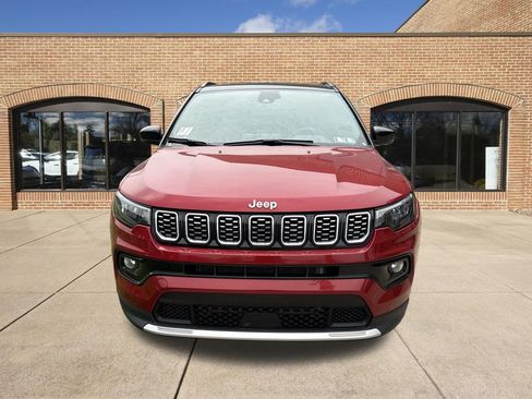 Used 2025 Jeep Compass Limited AWD/4WD image 8