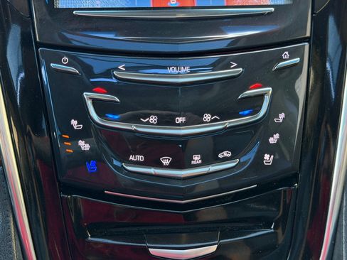 Used 2018 Cadillac Escalade ESV Luxury AWD/4WD image 27