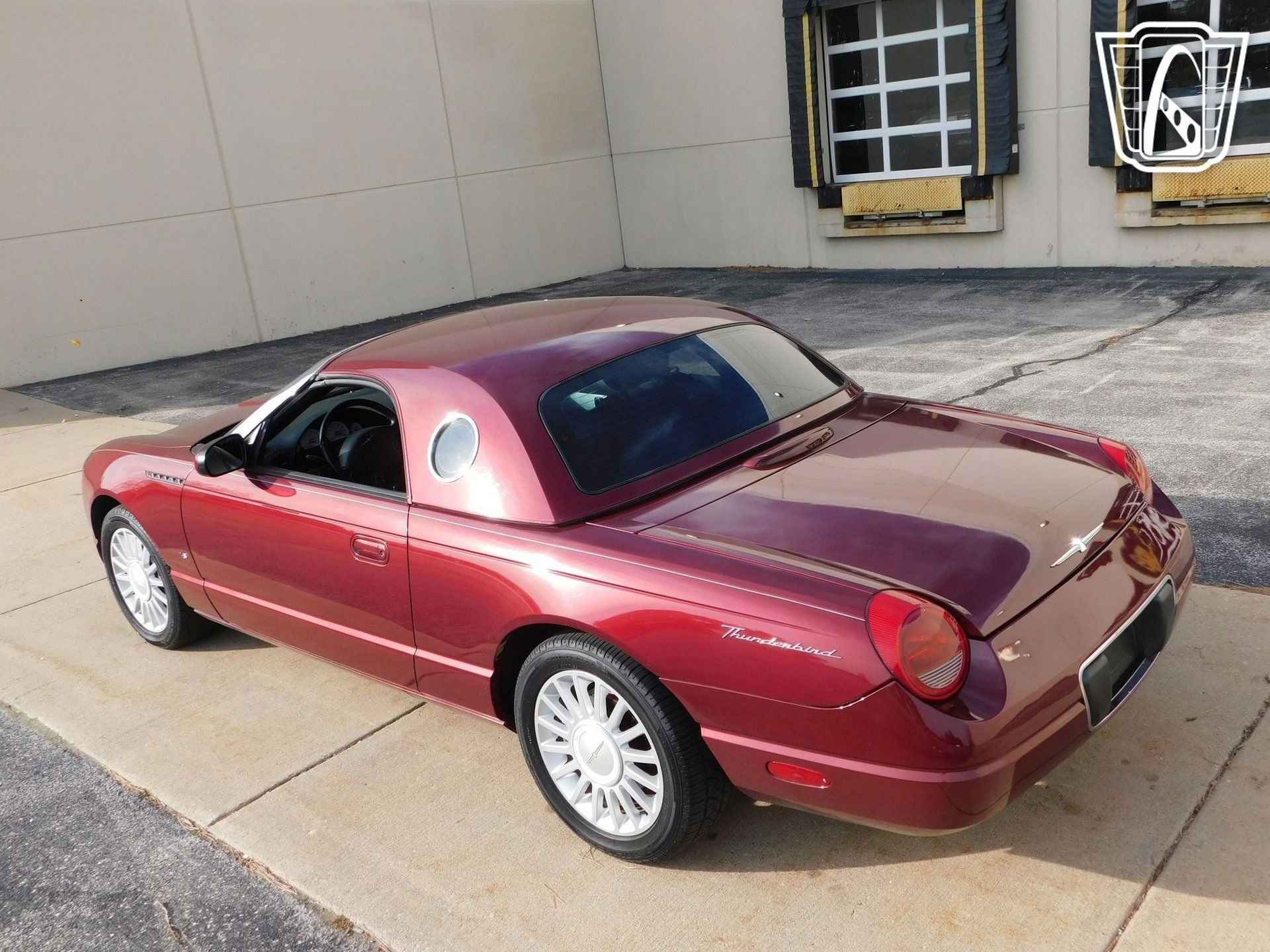 Used 2004 Ford Thunderbird RWD image 10
