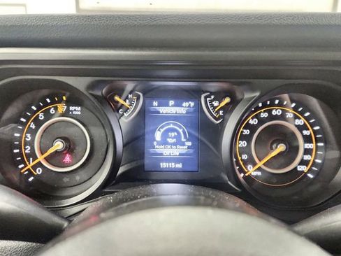 Certified 2024 Jeep Gladiator Sport image 11