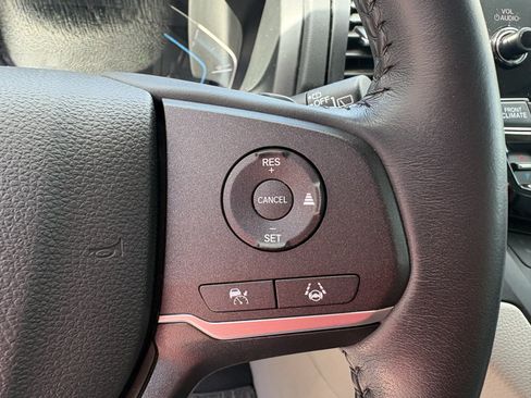 Certified 2024 Honda Odyssey EX-L image 15