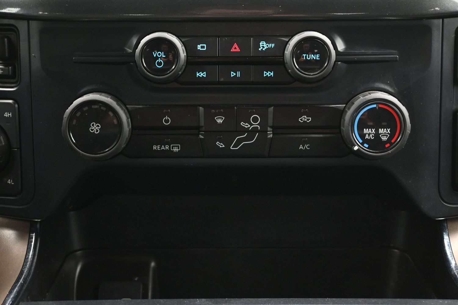 Used 2025 Ford F150 STX w/ Equipment Group 201A FX4 AWD/4WD image 35