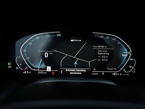 Used 2022 BMW 745e xDrive w/ M Sport Package AWD/4WD image 46