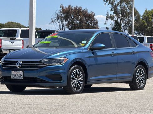 Used 2021 Volkswagen Jetta SE FWD image 8