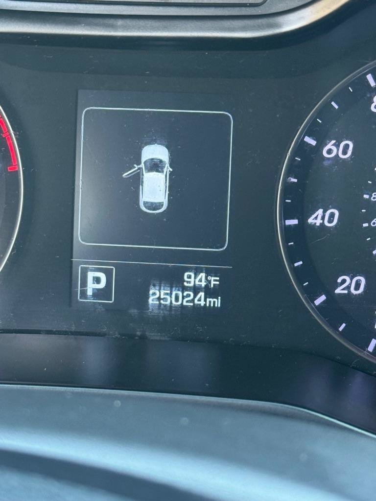 Used 2016 Hyundai Veloster Turbo w/ Option Group 04 FWD image 22