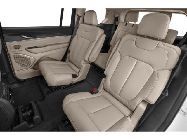 Used 2022 Jeep Grand Cherokee L Limited AWD/4WD image 16