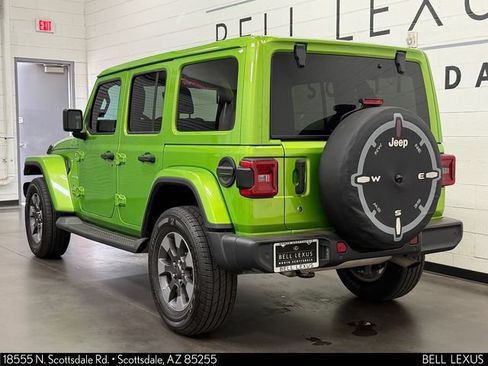 Used 2018 Jeep Wrangler Unlimited Sahara AWD/4WD image 6