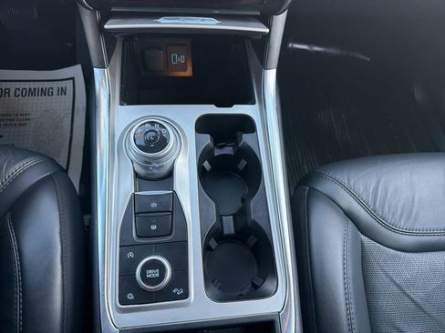 Certified 2023 Ford Explorer Platinum w/ Technology Package image 26