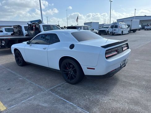 Used 2016 Dodge Challenger SXT w/ Blacktop Package RWD image 7