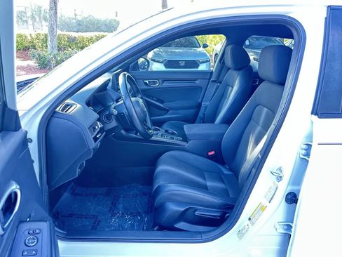 Used 2023 Honda Civic Sport image 2