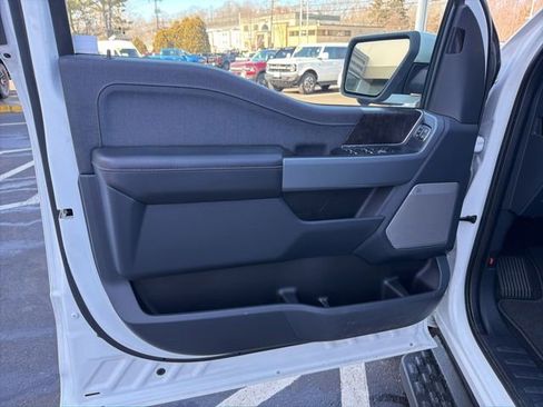 Used 2022 Ford F150 Lightning Lariat w/ Equipment Group 511A High image 14