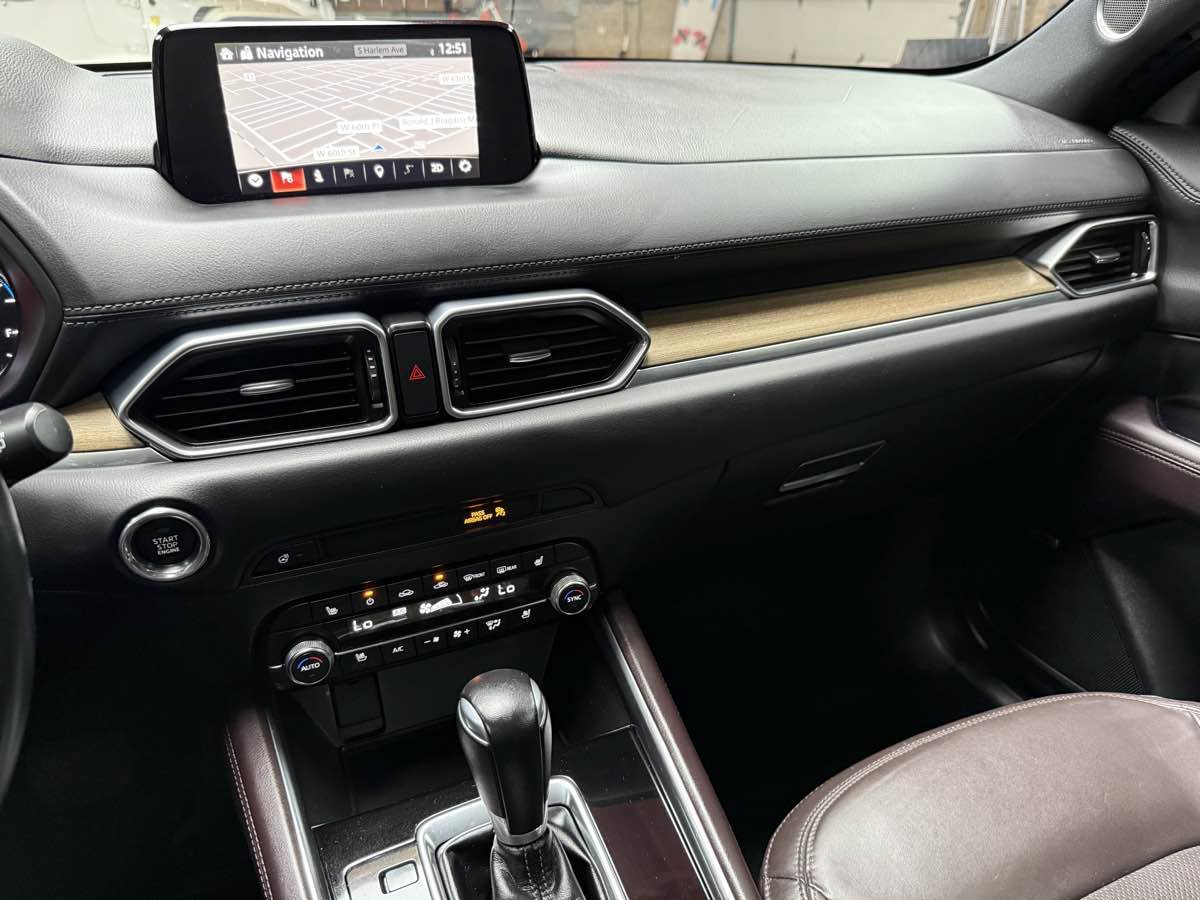 Used 2019 MAZDA CX-5 Signature AWD/4WD image 18