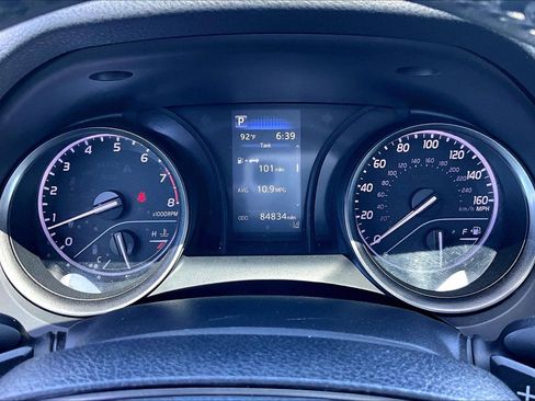 Used 2022 Toyota Camry SE FWD image 20