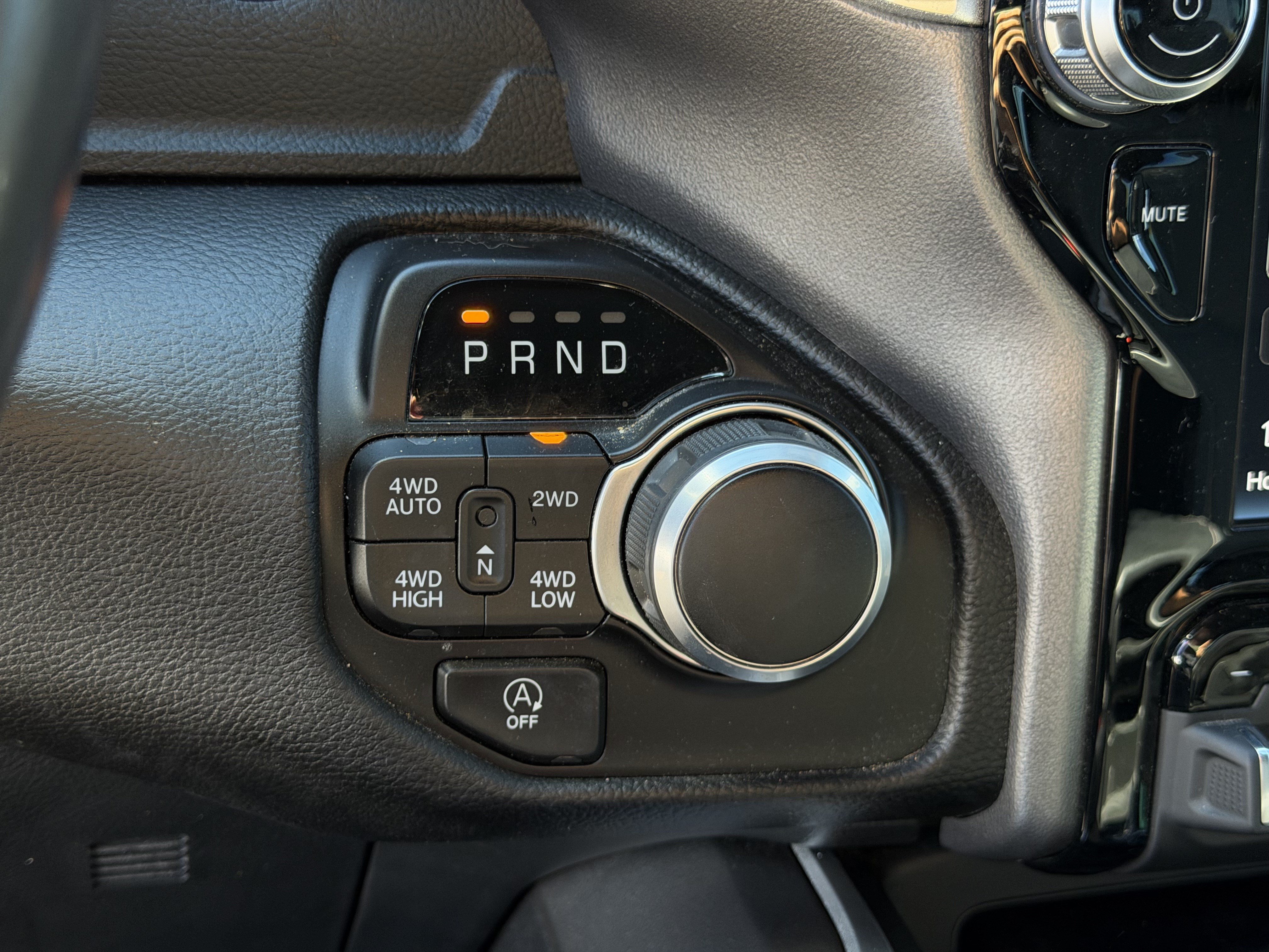 Used 2023 RAM 1500 Big Horn AWD/4WD image 16