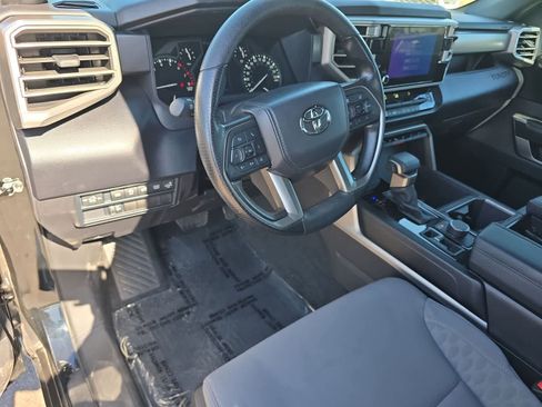 Used 2025 Toyota Tundra SR5 w/ SR5 Convenience Package AWD/4WD image 16