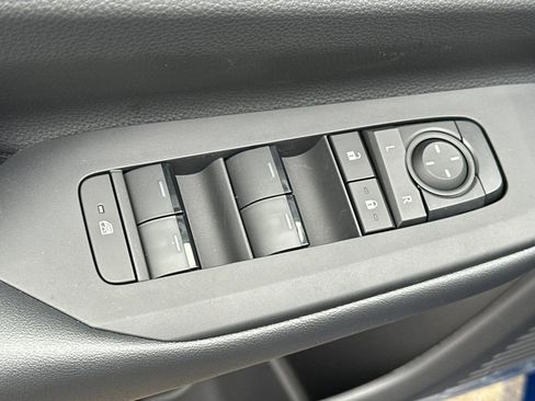 New 2026 Toyota Prius Plug-In Hybrid image 12