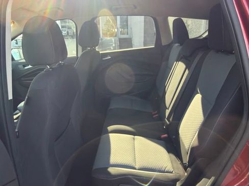 Used 2017 Ford Escape SE AWD/4WD image 24